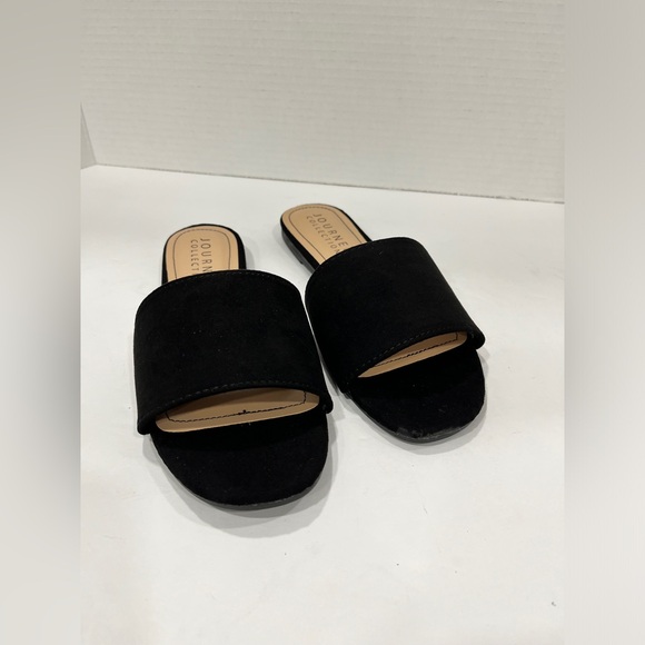 Journee Collection Shoes - Journee Collection Womens Kolinna Flat Sandals. Size: 6.5. Color:‎ Black